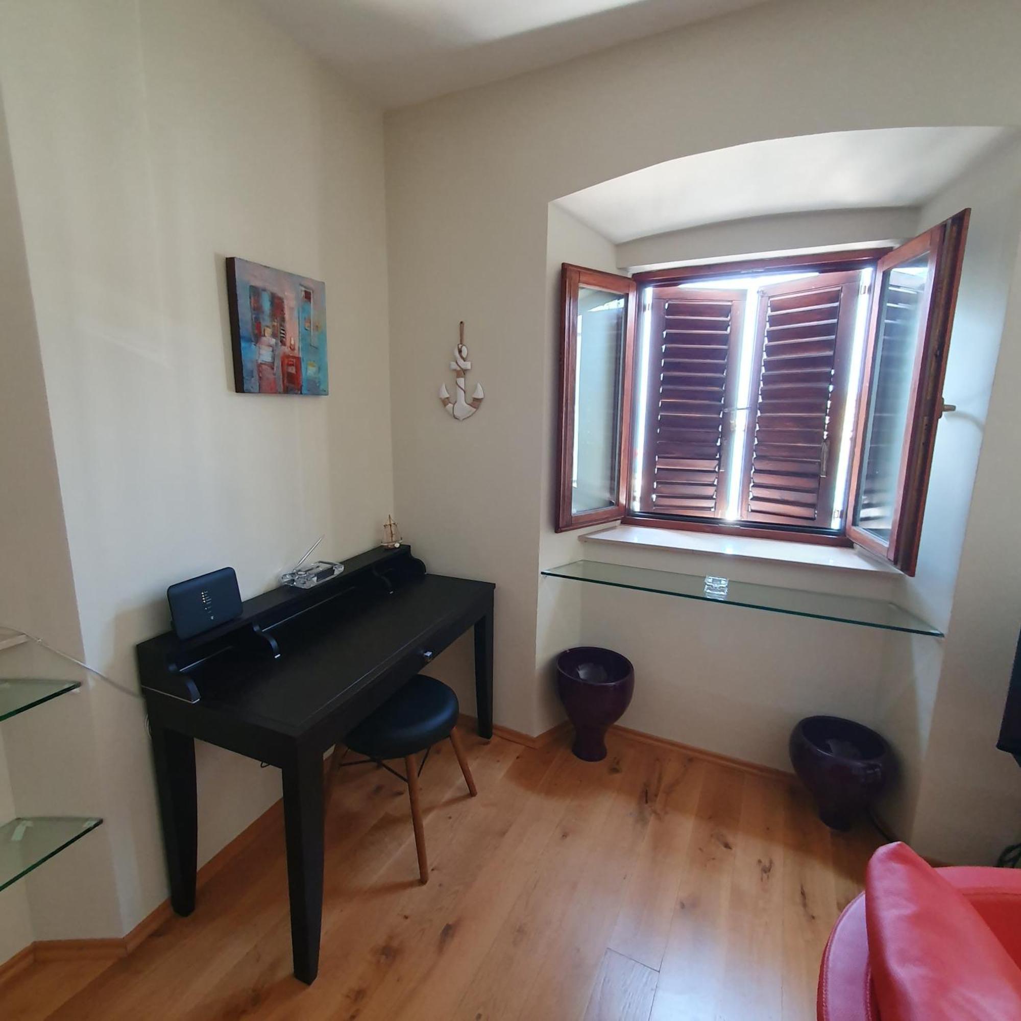 Apartman Neda Jablanac Exteriör bild